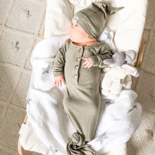 Load image into Gallery viewer, Baby Organic Knotted Gown + Top Knot Hat - Sage