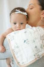 Load image into Gallery viewer, Organic Premium Burp Cloths - Ivy Hollow