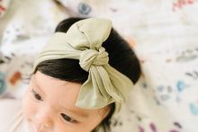 Load image into Gallery viewer, Bamboo Bows 3pk. - Almond, Blueberry, Thyme